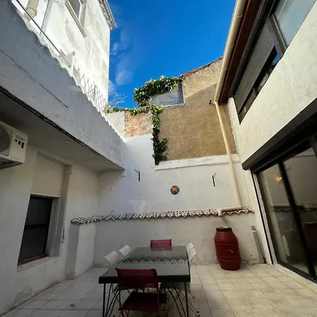 L'Atrium - Centre Ville - Grand Duplex Avec Patio & Garage Narbonne Buitenkant foto