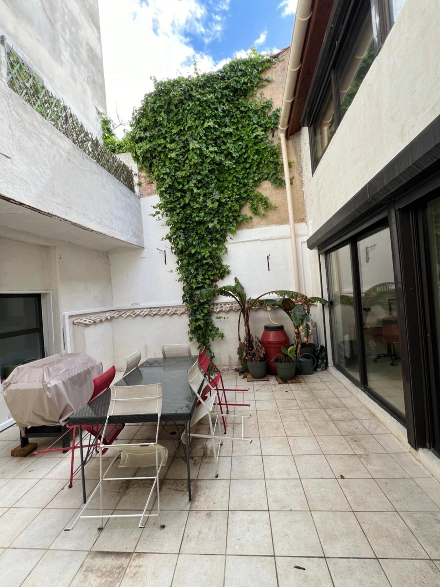 L'atrium - Centre - Grand Duplex Avec Patio & Garage Narbonne